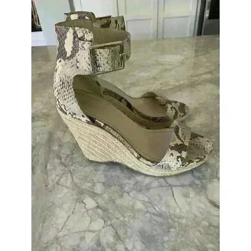 Calvin Klein Women's Size 9.5 Snakeskin Wedge Platform Sandal Ankle Strap